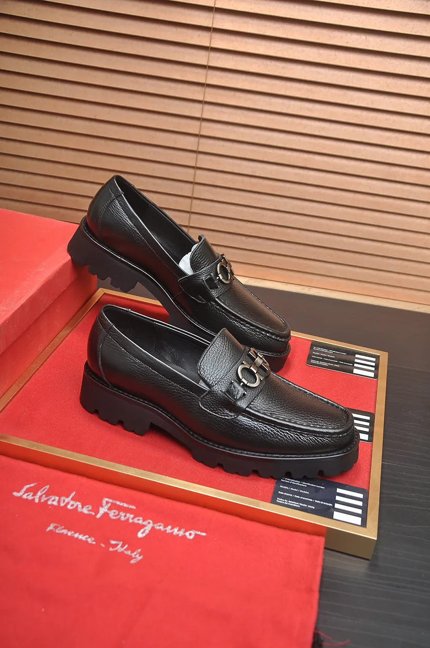 Men's shoes 💰500💶[Ferragamo/Ferragamo] The latest model in the counter. Original imported high-quality cowhide with open edges + imported 🐂 water-dyed cowhide lining + original luxury metal buckle + original combined outsole. Comparison without pressure 38--45 (45 is custom-made and cannot be returned or exchanged)